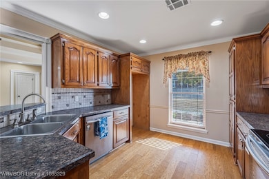 107 N Richardson Ave, Sallisaw, OK 74955 - photo 6