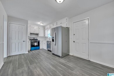 709 Earline St, Birmingham, AL 35215 - photo 7