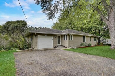 15617 Randall Ln, Minnetonka, MN 55345 - photo 3