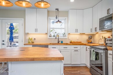 238 Cottontail | Interior-exterior (10 o