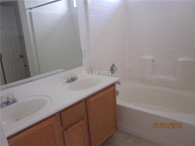 Master Bath/Spa.