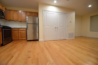 140 Union St unit 405, Lynn, MA 01901 - photo 2