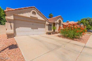1030 S Surfside Dr, Gilbert, AZ 85233 - photo 5