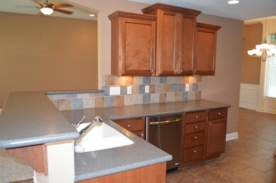 Kitchen (2)