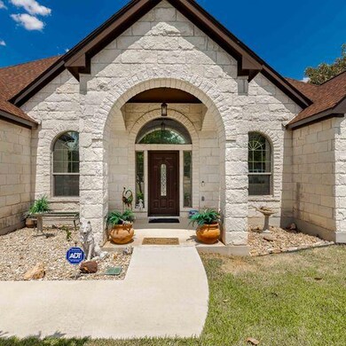 570 Bob Moritz Dr, Fredericksburg, TX 78624 - photo 2