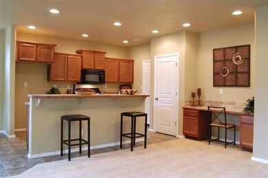 63273 Newhall Place, Bend, OR 97701 - photo 7