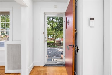 29 Savoy St, Providence, RI 02906 - photo 5