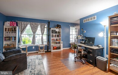 3405 Mohawk Dr, Reading, PA 19608 - photo 7