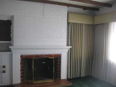 Beautiful Fireplace!
