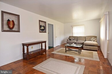 189 Martin Dr, Manassas Park, VA 20111 - photo 4