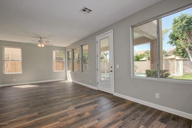 Bright & Inviting!