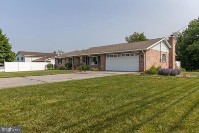 15 Jackson Dr, Chambersburg, PA 17201 - photo 4