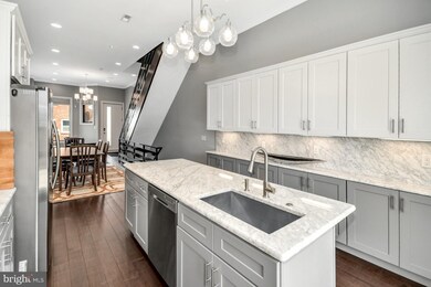 2244 Reed St, Philadelphia, PA 19146 - photo 6