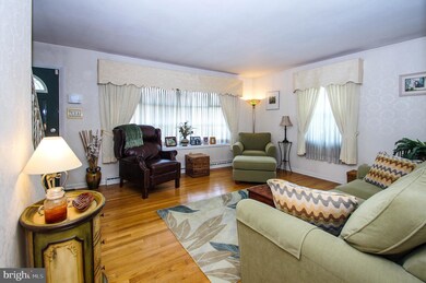 1239 Commonwealth Blvd, Reading, PA 19607 - photo 4