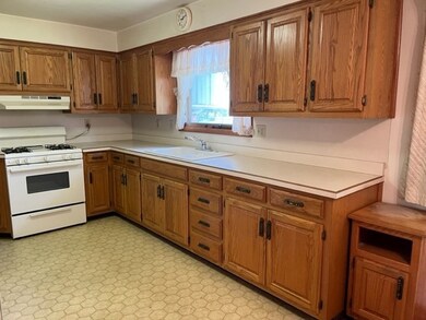 1002 W Franklin Ave, Effingham, IL 62401 - photo 5