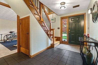 29 Claudette Cir, Framingham, MA 01701 - photo 6