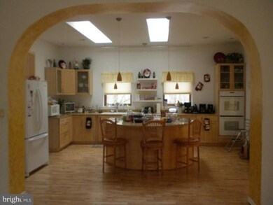 401 Bryan Ave, Gaithersburg, MD 20877 - photo 4