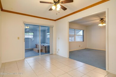 Kitchen Dining Area
