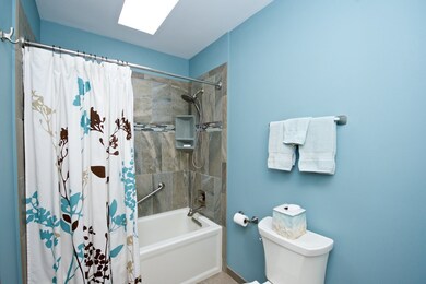 1325 Morningstar Ct, Naperville, IL 60564 - photo 4