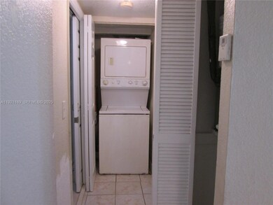 8001 W 6th Ave unit O, Hialeah, FL 33014 - photo 3