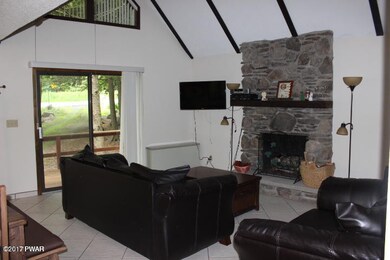 10 Lakeview Dr, Hamlin, PA 18427 - photo 2