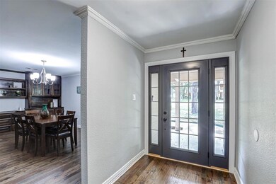 1501 Pebble Creek Dr, Euless, TX 76040 - photo 4