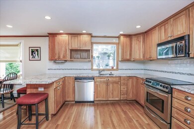 7 Ledgewood Dr, Danvers, MA 01923 - photo 3