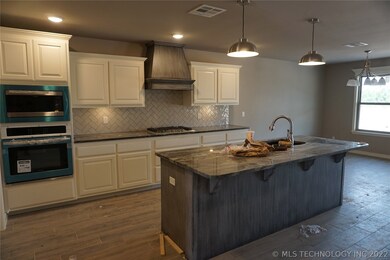 2141 S Osage, Skiatook, OK 74070 - photo 2