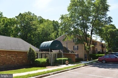 3901 Lyndhurst Dr unit 202, Fairfax, VA 22031 - photo 7