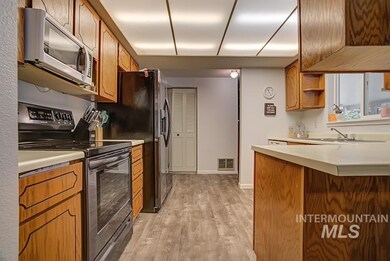 1820 W 7th St, Weiser, ID 83672 - photo 5