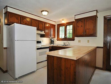 2500 Maple Swamp Rd, North Dighton, MA 02764 - photo 6