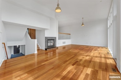 22 Vela Way, Edgewater, NJ 07020 - photo 5