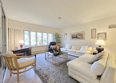 289 Cardiff Ct unit B, Ridge, NY 11961 - photo 4