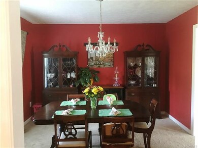 Dining room.