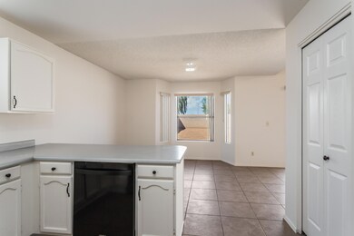 8712 W Vale Dr, Phoenix, AZ 85037 - photo 7