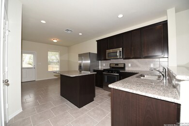 9913 Waddie Ln, San Antonio, TX 78254 - photo 3