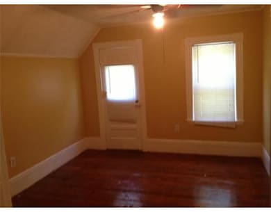 6 Harlem St, Dorchester, MA 02121 - photo 4