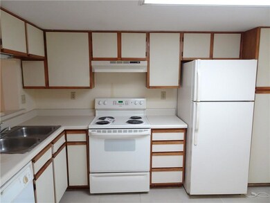 725 SW 113th Way unit 725, Pembroke Pines, FL 33025 - photo 6