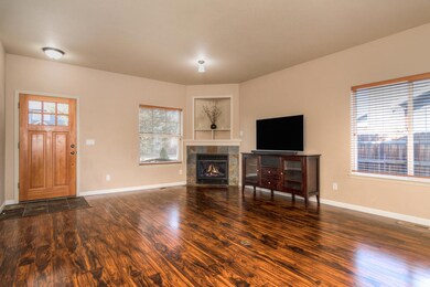 White Dove Ln SE 20658 (6 of 32)