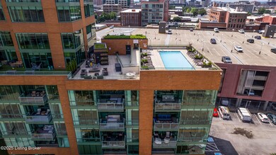 222 E Witherspoon St, 305