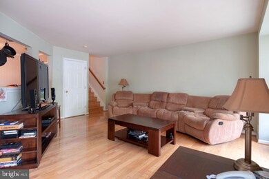 9199 Cardinal Forest Ln unit 14, Lorton, VA 22079 - photo 3