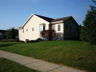 362 Sterling Dr, Oregon, WI 53575 - photo 4