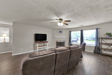 6715 Grant Dr, Magnolia, TX 77354 - photo 7