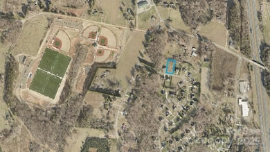 127 Donsdale Dr, Statesville, NC 28625 - photo 7