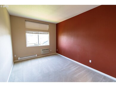 Bedroom, Primary
