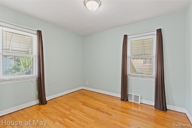 13335 Pullman St, Southgate, MI 48195 - photo 5