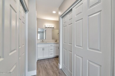 9078 E Evans Dr-large-013-022-9078 E Eva