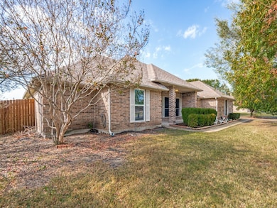 11011 Glenview Dr, Forney, TX 75126 - photo 2