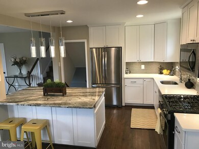 626 Wallerson Rd, Catonsville, MD 21228 - photo 2