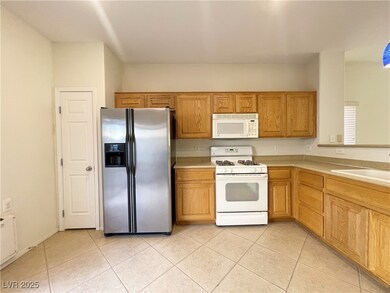 6082 Alameda Padre Ave, Las Vegas, NV 89139 - photo 7